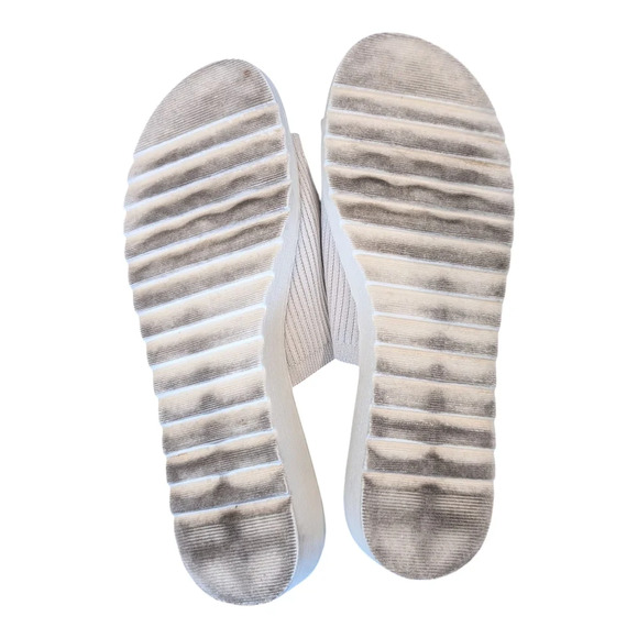 Kensie Women's Beige Slide Sandals - Picture 7 of 7